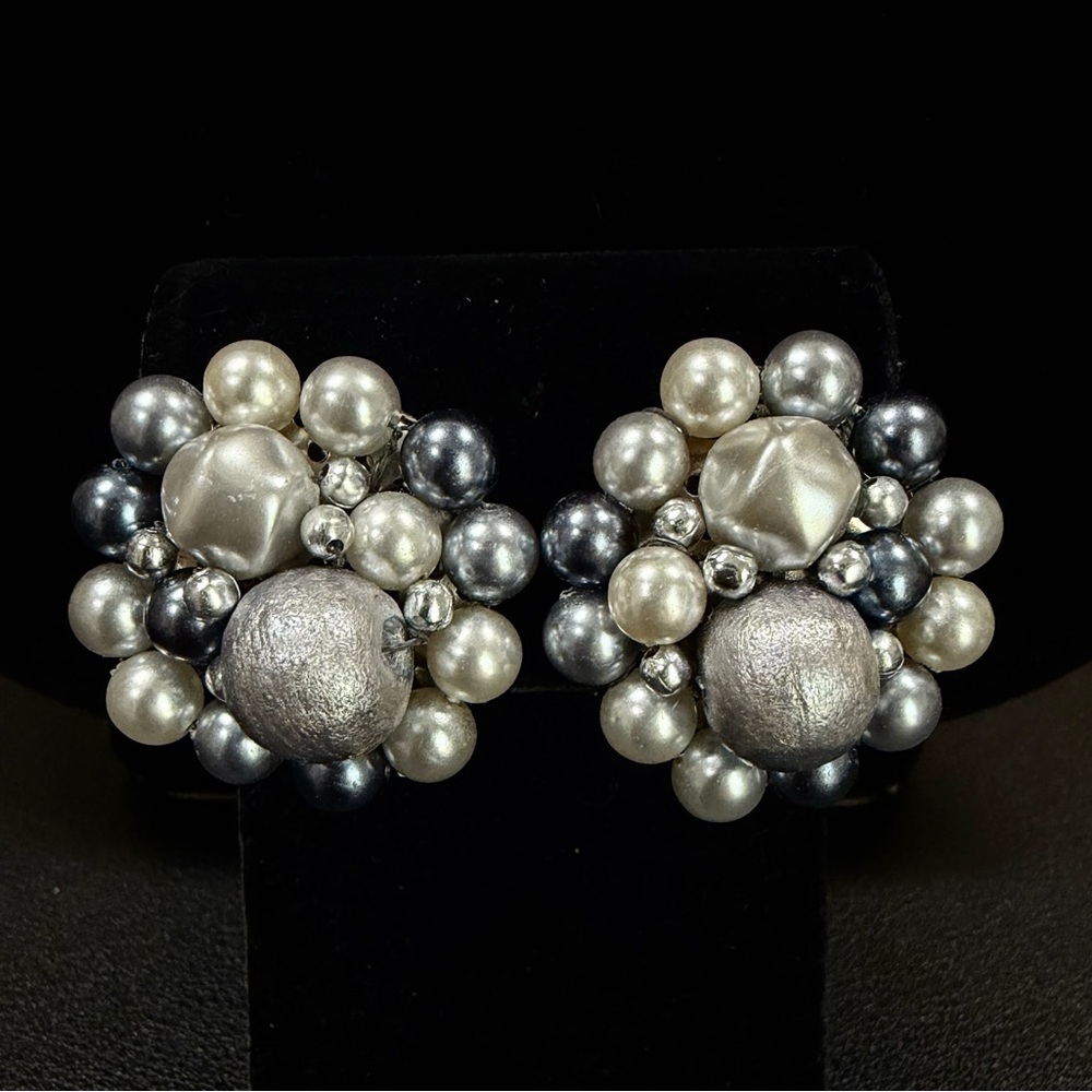 Elegant Faux Pearl Cluster vintage Earrings